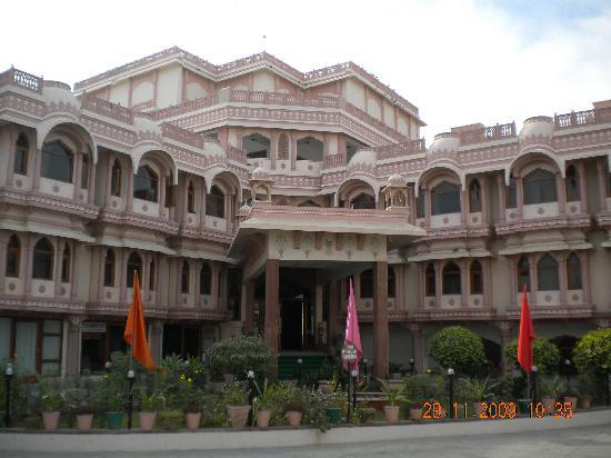Hotel Raj Vilas - Bikaner