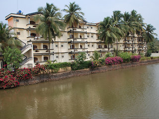 Maizons Lake View Resorts - Goa