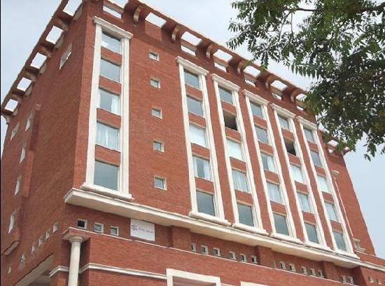 Royal Orchid : Jaipur