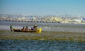 Kashi - Triveni Sangam - Gaya Tour